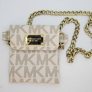 Michael Kors Change purse
